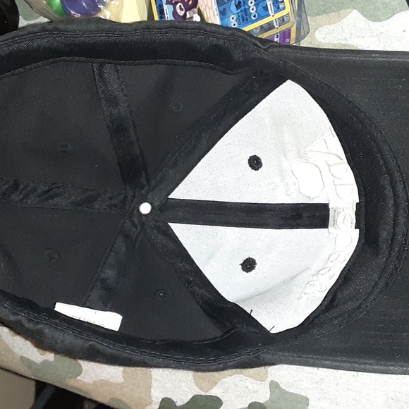 DCI APPLEBEES EMPLOYEES HAT GOOD CONDITION - Picture 3 of 4